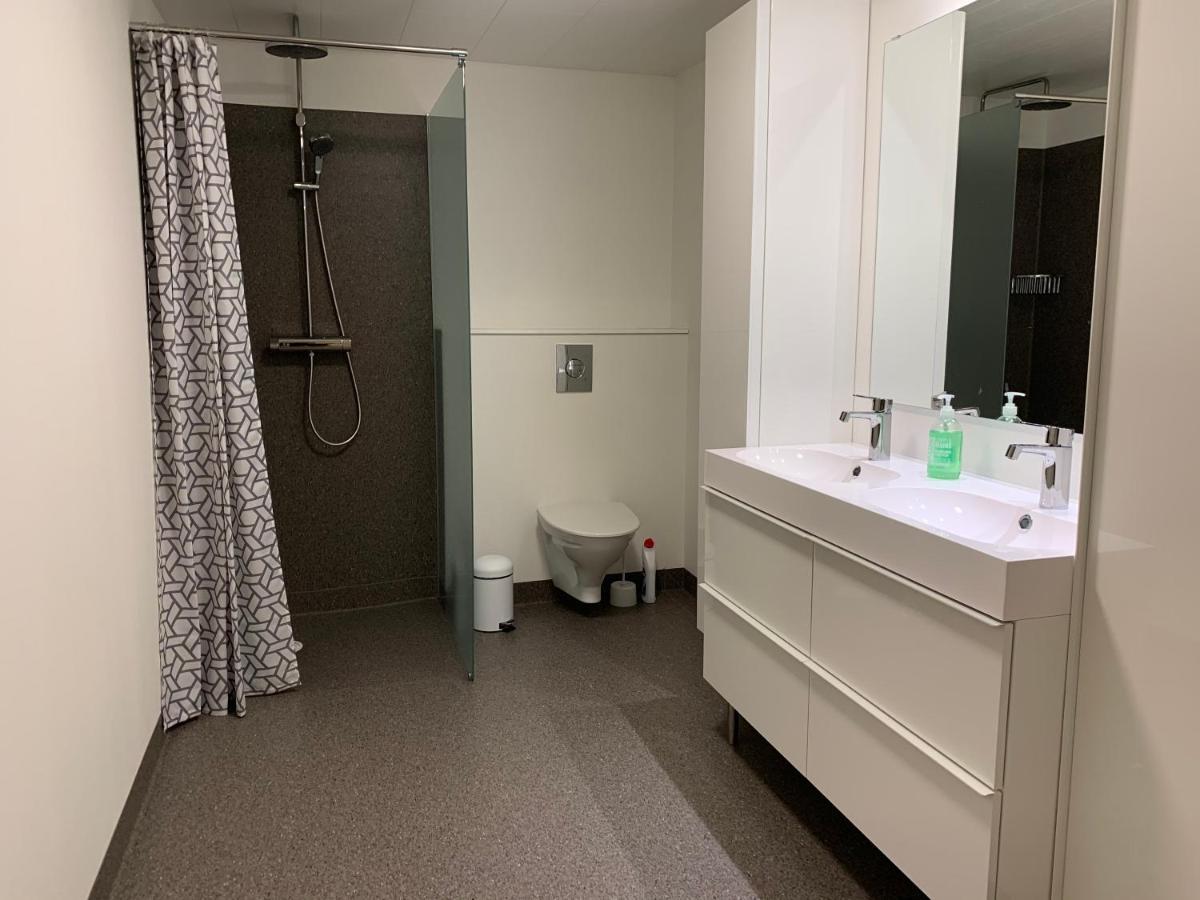 Spacious Apartment On N.P.Gota 8A, Klaksvik Bagian luar foto