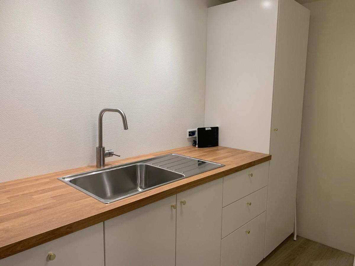 Spacious Apartment On N.P.Gota 8A, Klaksvik Bagian luar foto